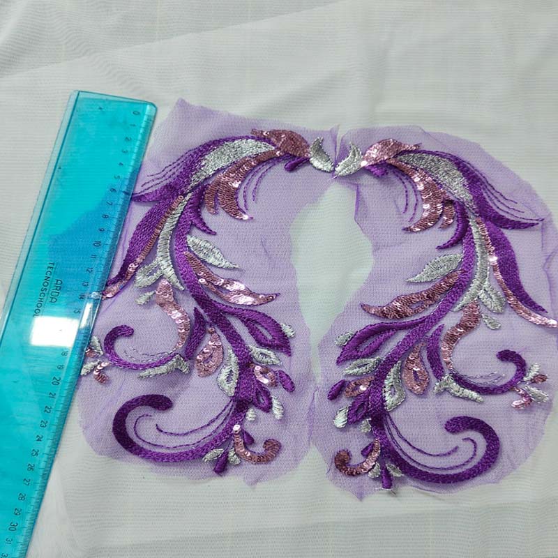 MACRAME' DRAGO CON PAILETTES VIOLA ARGENTO Macramè Drago con Pailettes Viola Argento - immagine 1